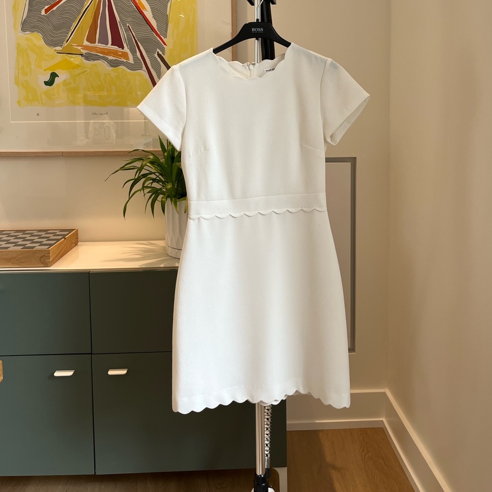 Club Monaco Avaline white crepe mini dress with scallop detail